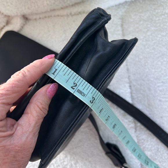 Vintage Coach Belmont Black Leather Bag with gold hardware - Picture 15 of 15